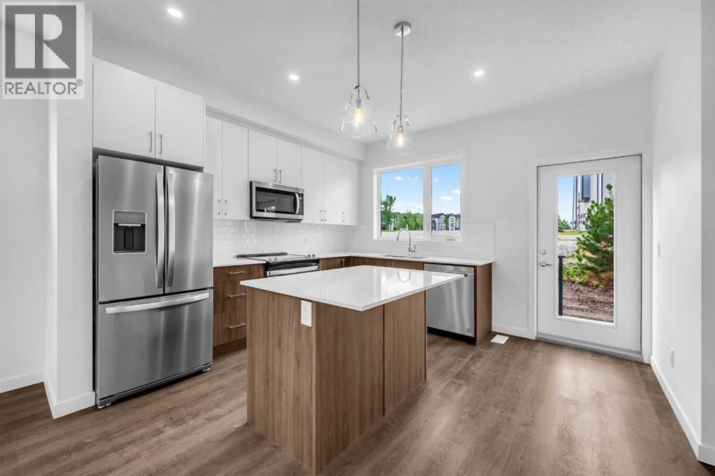 Single Family House for Sale in   Evanscrest Mews NW Evanston Calgary 