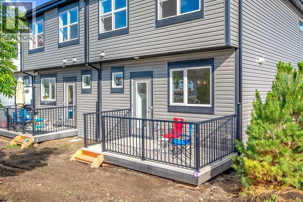 Single Family House for Sale in   Evanscrest Mews NW Evanston Calgary 