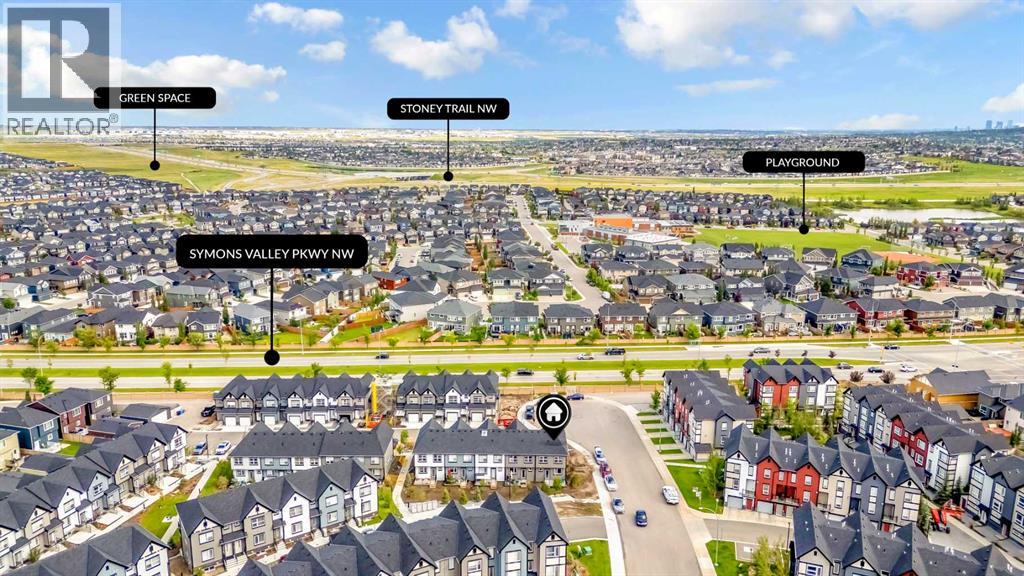 Single Family House for Sale in   Evanscrest Mews NW Evanston Calgary 