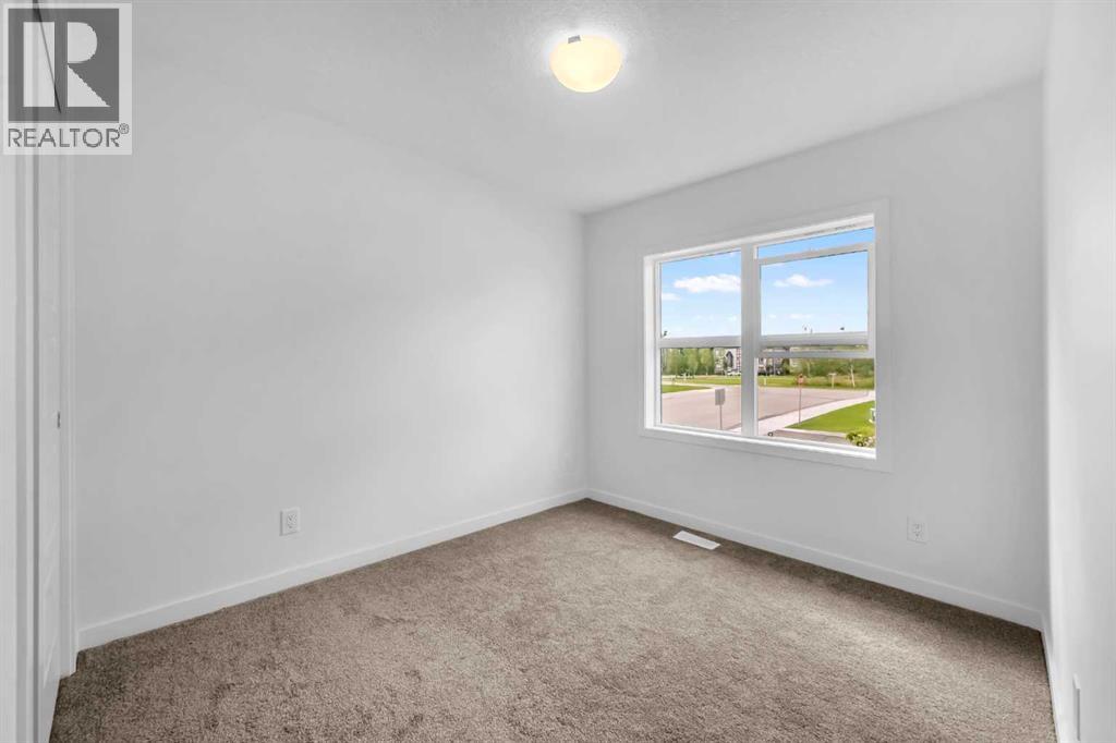 Single Family House for Sale in   Evanscrest Mews NW Evanston Calgary 