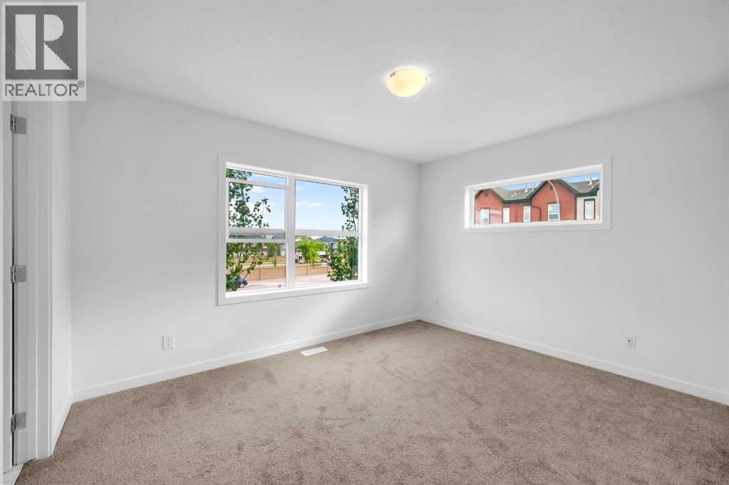 Single Family House for Sale in   Evanscrest Mews NW Evanston Calgary 