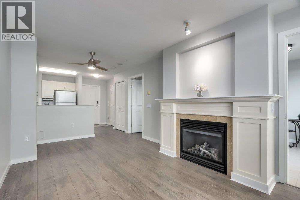 Photo 8 of 712 2799 Yew Street, Vancouver BC