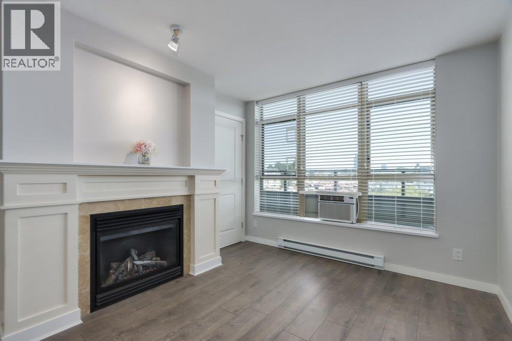 Photo 13 of 712 2799 Yew Street, Vancouver BC