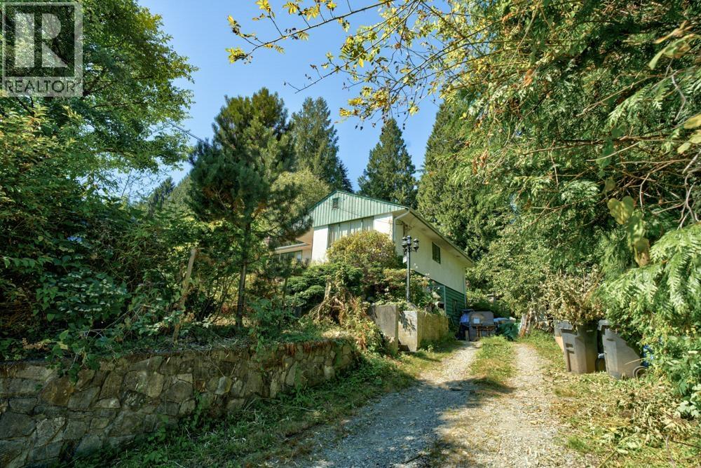 Photo 1 of 1827 Harbour Street, Port Coquitlam BC