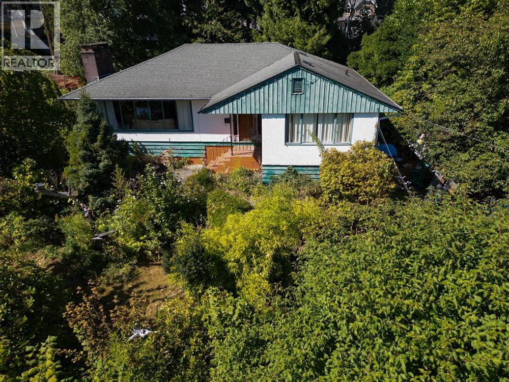 Photo 14 of 1827 Harbour Street, Port Coquitlam BC