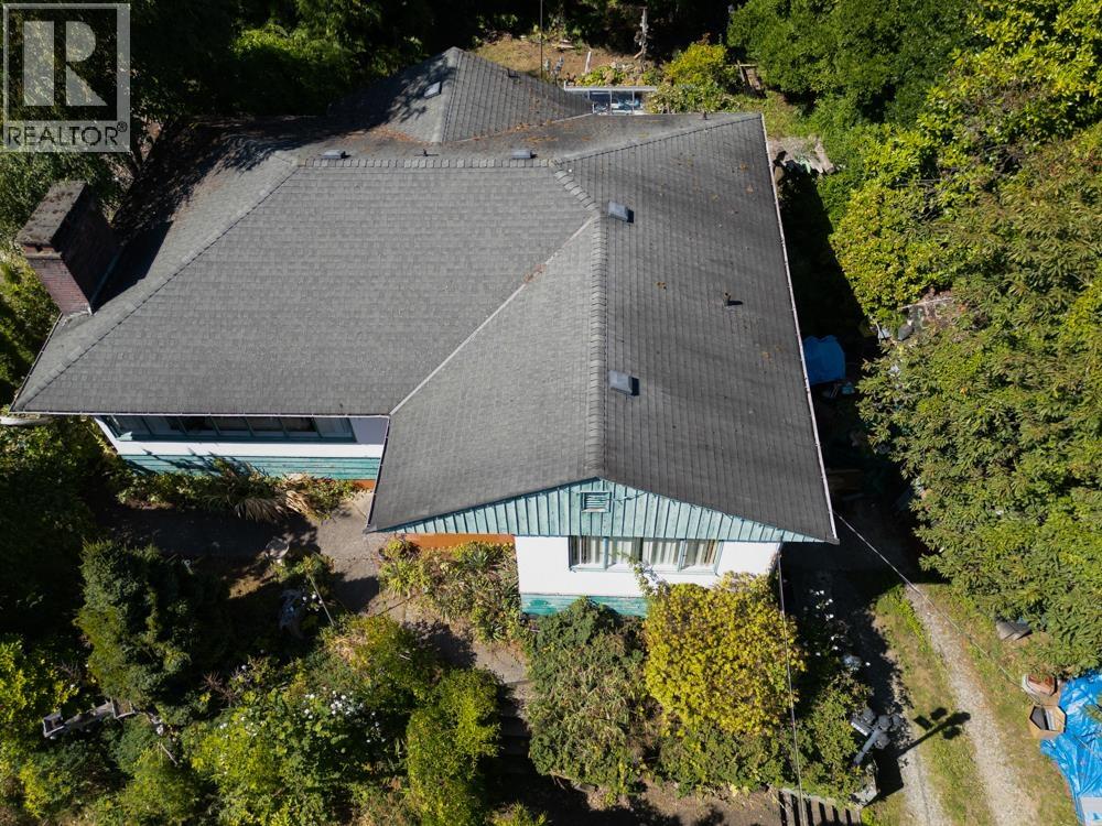 Photo 23 of 1827 Harbour Street, Port Coquitlam BC