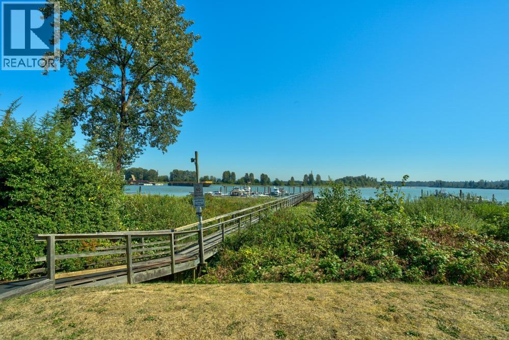 Photo 17 of 1827 Harbour Street, Port Coquitlam BC