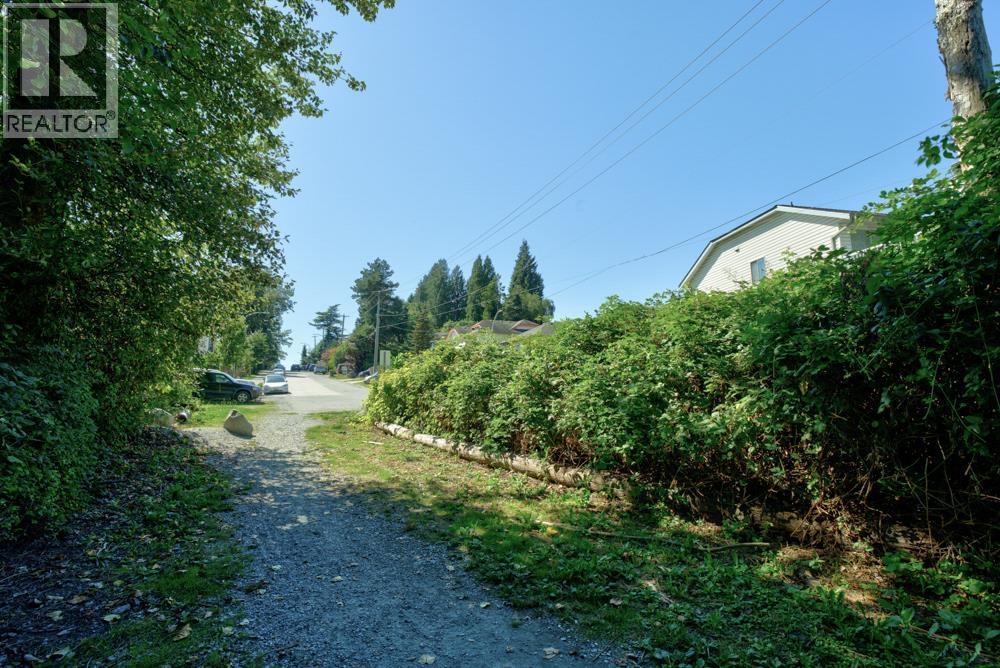 Photo 21 of 1827 Harbour Street, Port Coquitlam BC