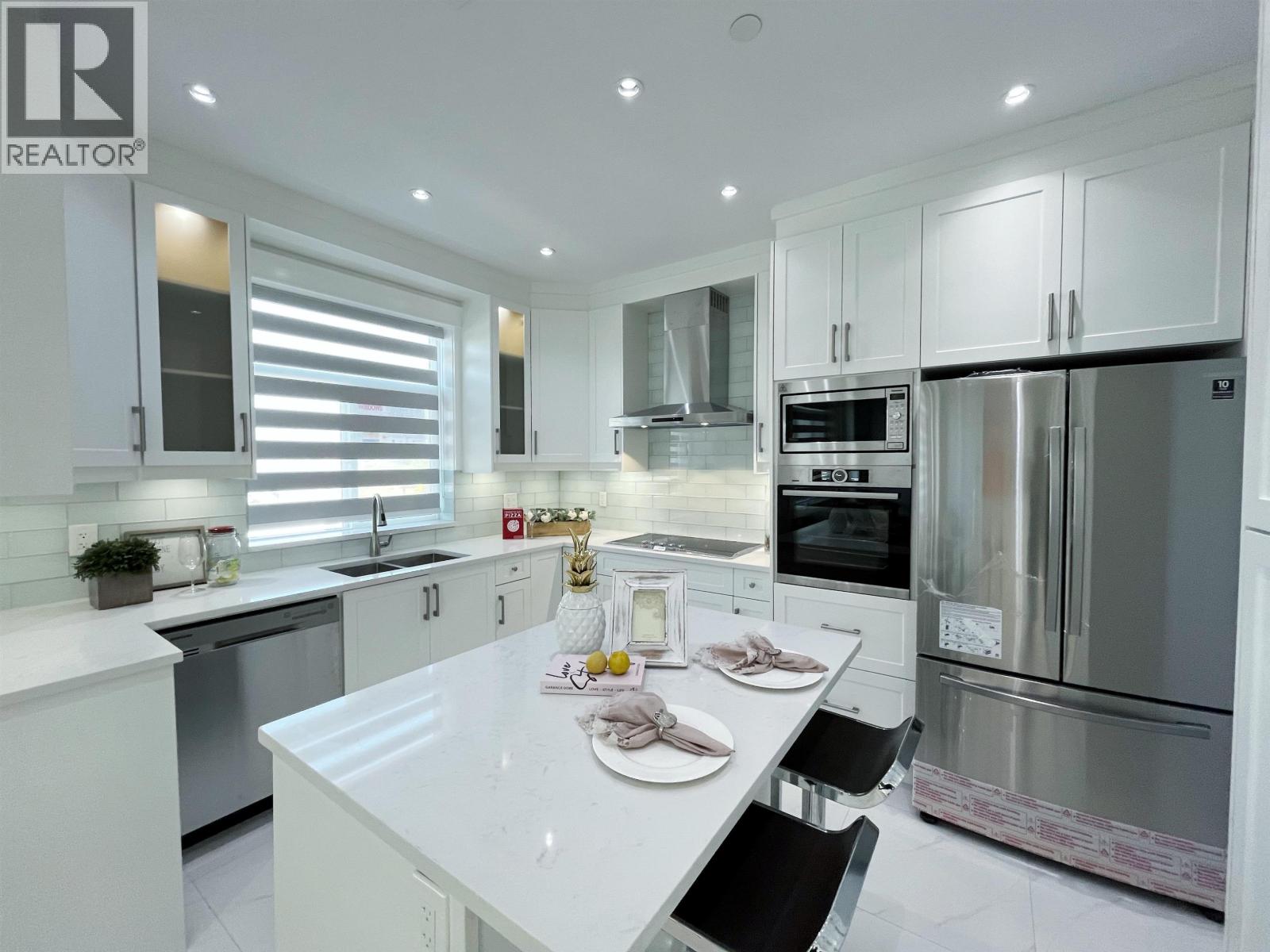 Photo 10 of 3275 E 20th Avenue, Vancouver BC