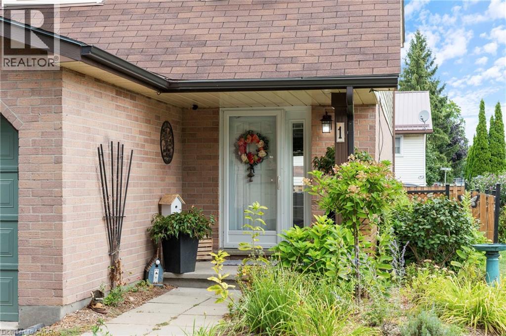 Photo 4 of 1 Freeman Crescent, Simcoe ON