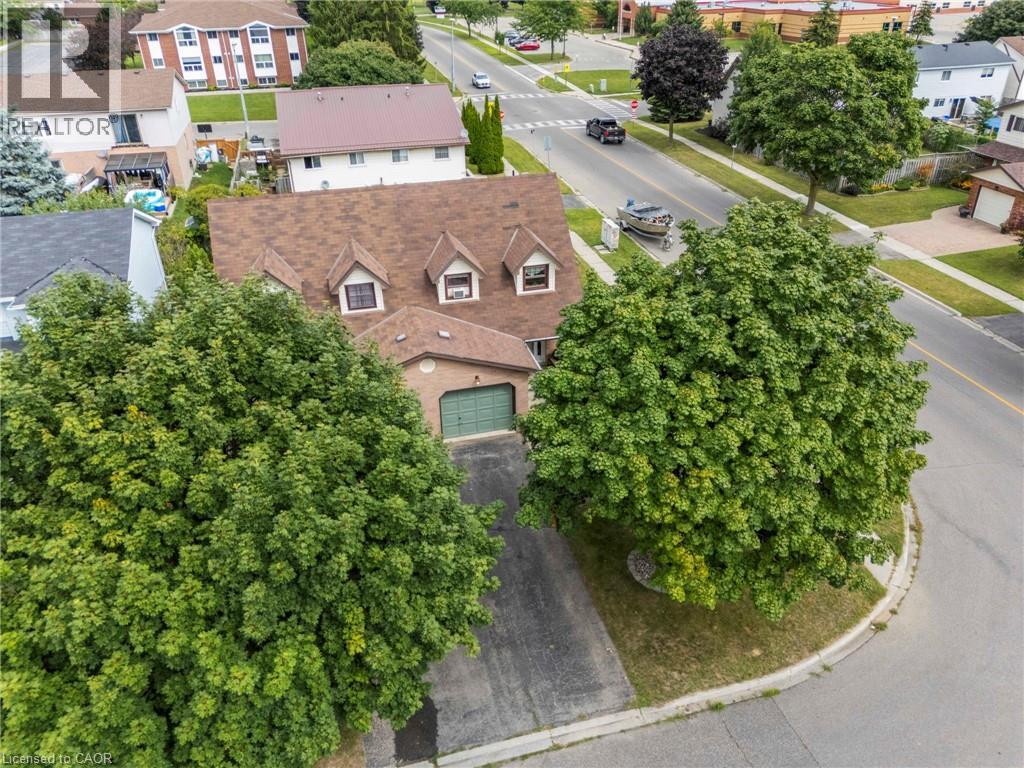 Photo 2 of 1 Freeman Crescent, Simcoe ON