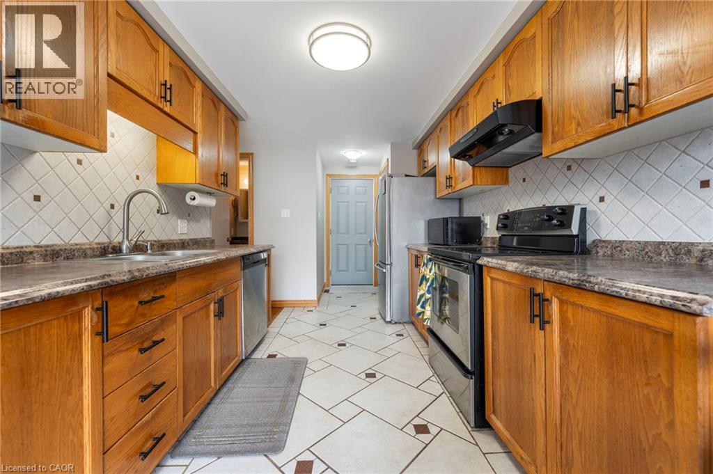 Photo 15 of 1 Freeman Crescent, Simcoe ON