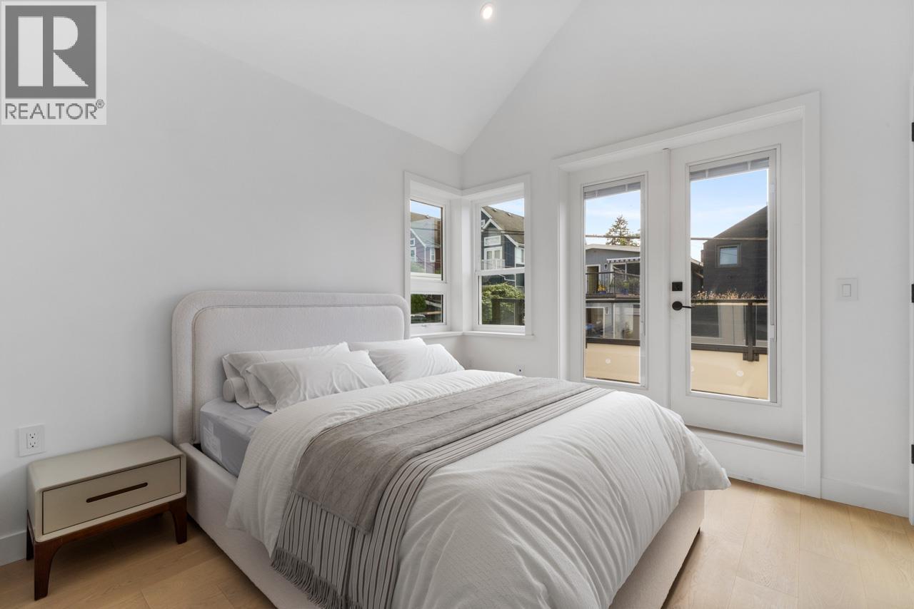 Photo 9 of 2020 E 4th Avenue, Vancouver BC