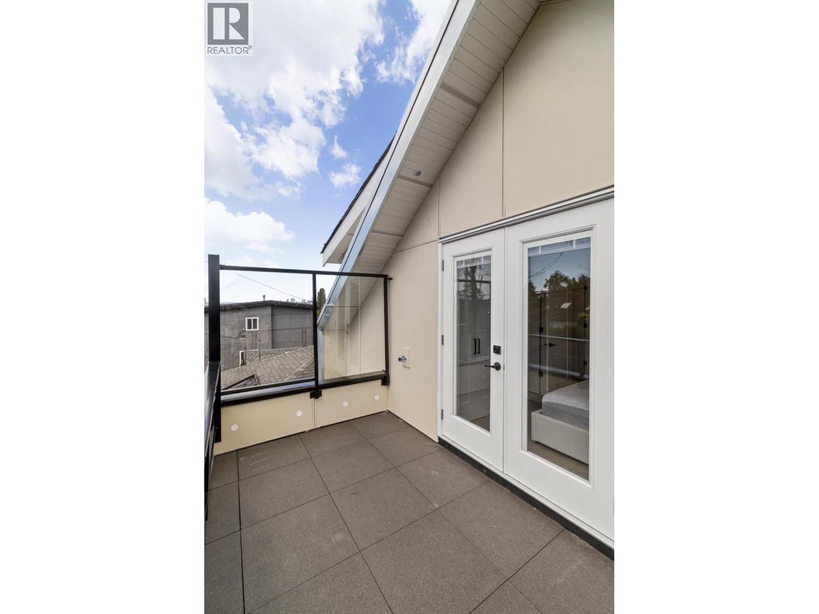 Photo 10 of 2020 E 4th Avenue, Vancouver BC