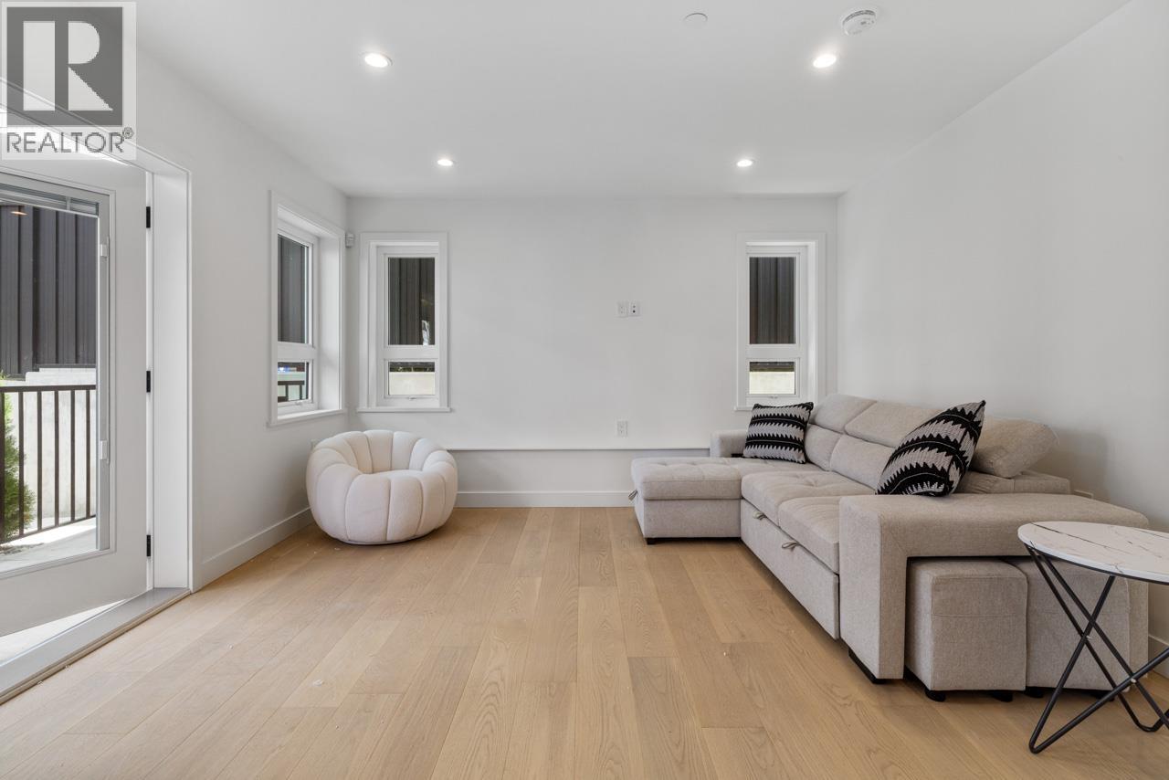 Photo 14 of 2020 E 4th Avenue, Vancouver BC