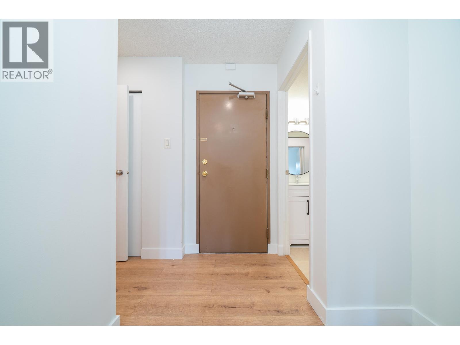 Photo 3 of 313 8460 Ackroyd Road, Richmond BC