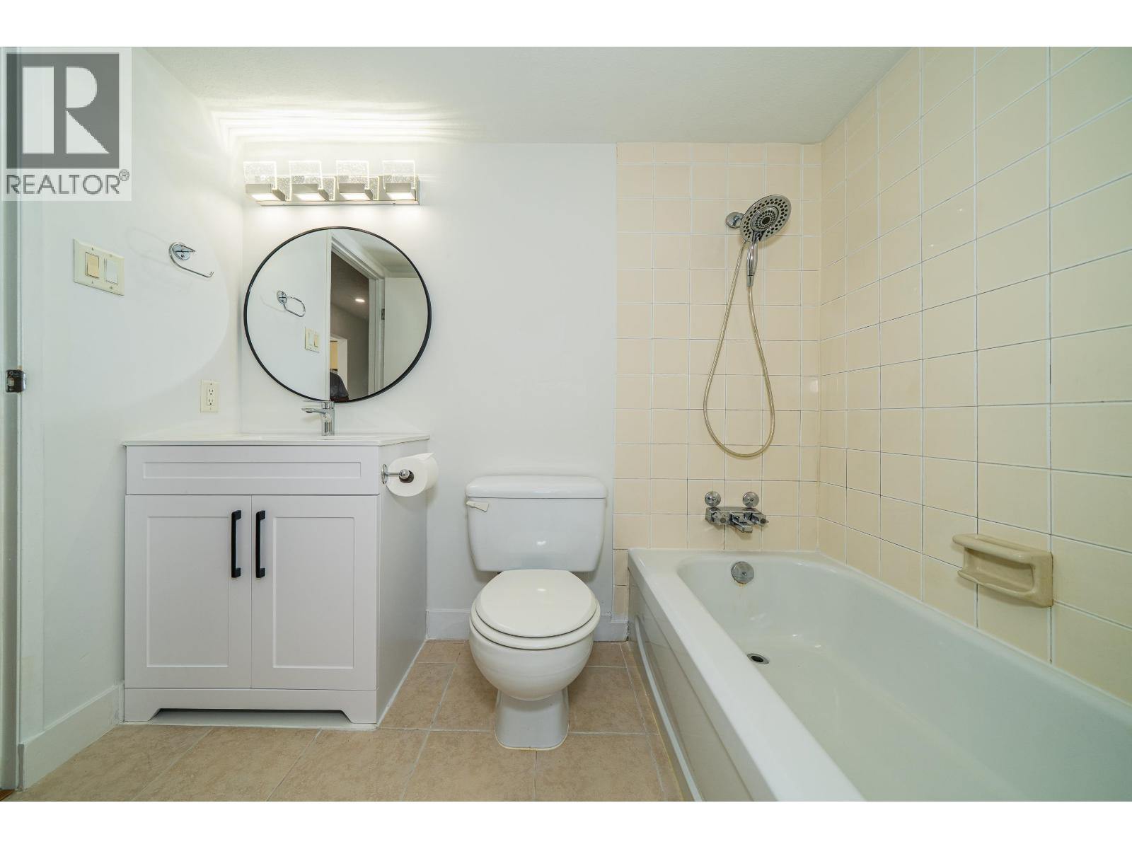 Photo 26 of 313 8460 Ackroyd Road, Richmond BC