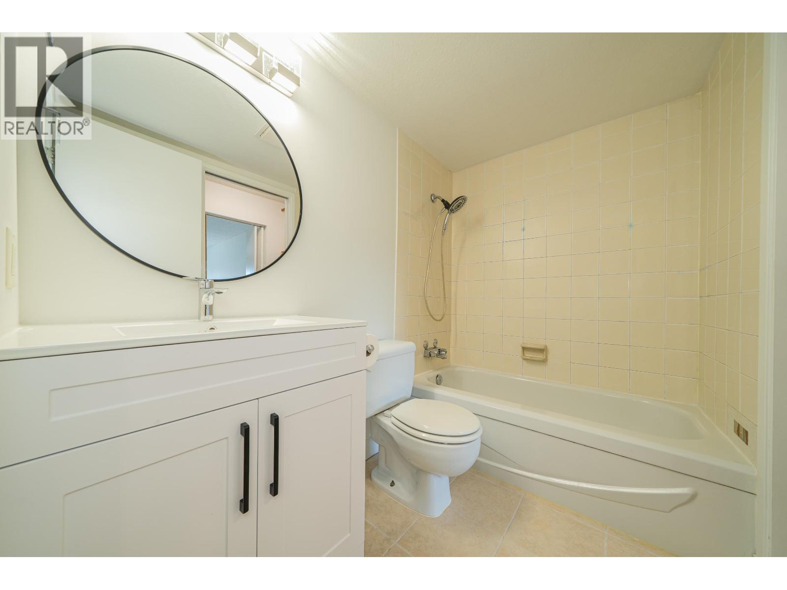 Photo 27 of 313 8460 Ackroyd Road, Richmond BC