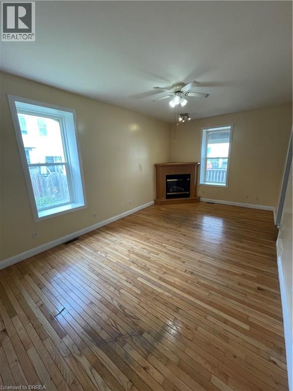 Photo 12 of 34 Young Street, Woodstock ON
