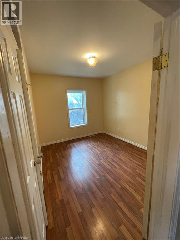 Photo 3 of 34 Young Street, Woodstock ON