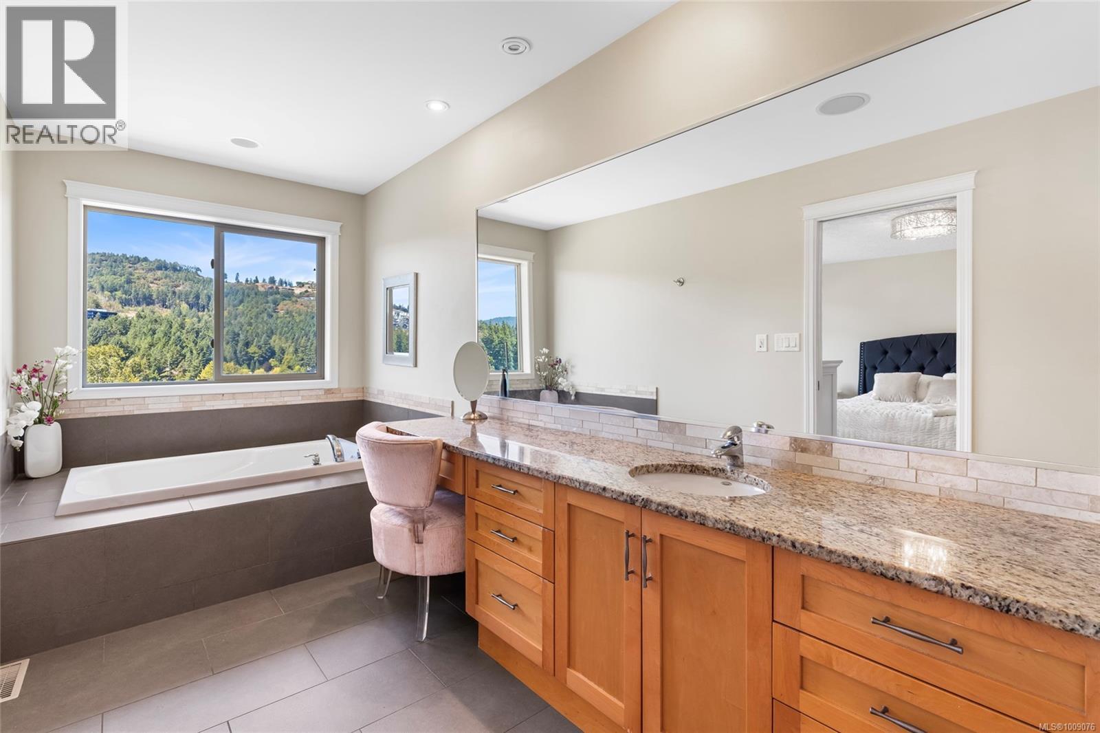 Photo 29 of 2514 Prospector Way, Langford BC