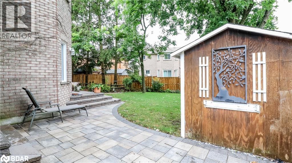 Photo 35 of 12 Gordon Court, Barrie ON