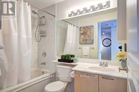 Photo 10 of 1402 438 Richmond Street W, Toronto ON