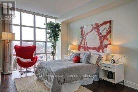Photo 9 of 1402 438 Richmond Street W, Toronto ON