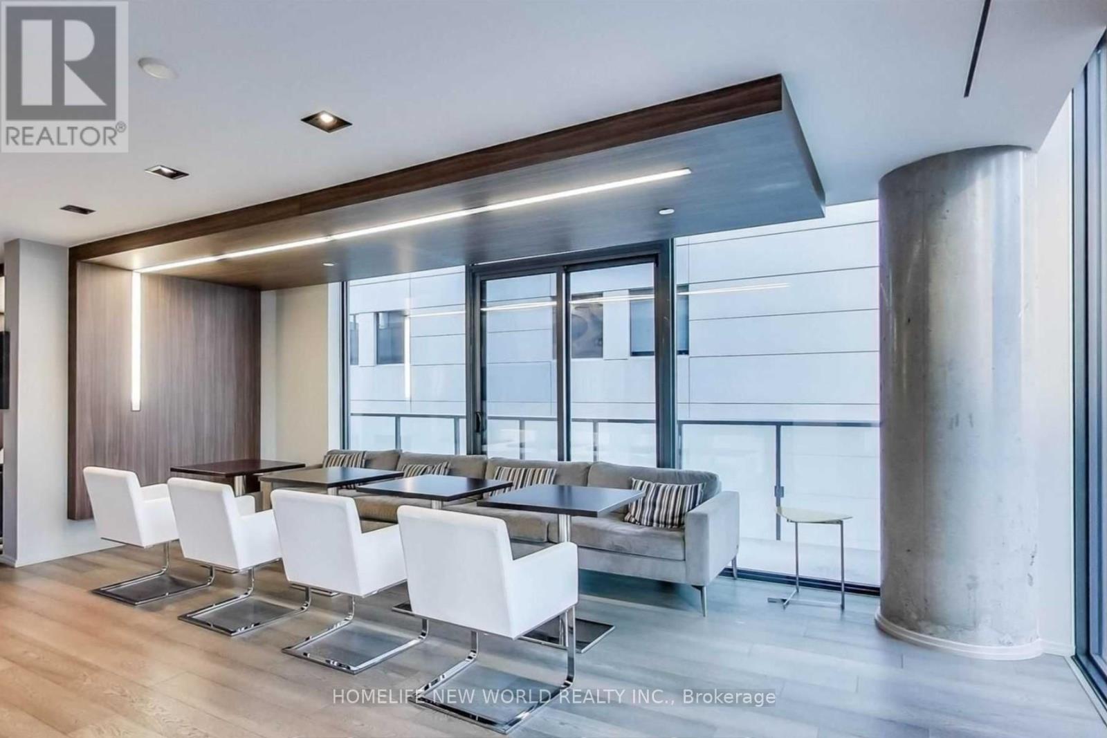 Photo 10 of 617 101 Peter Street, Toronto ON