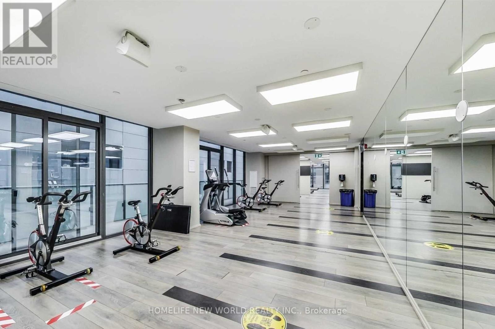 Photo 4 of 617 101 Peter Street, Toronto ON