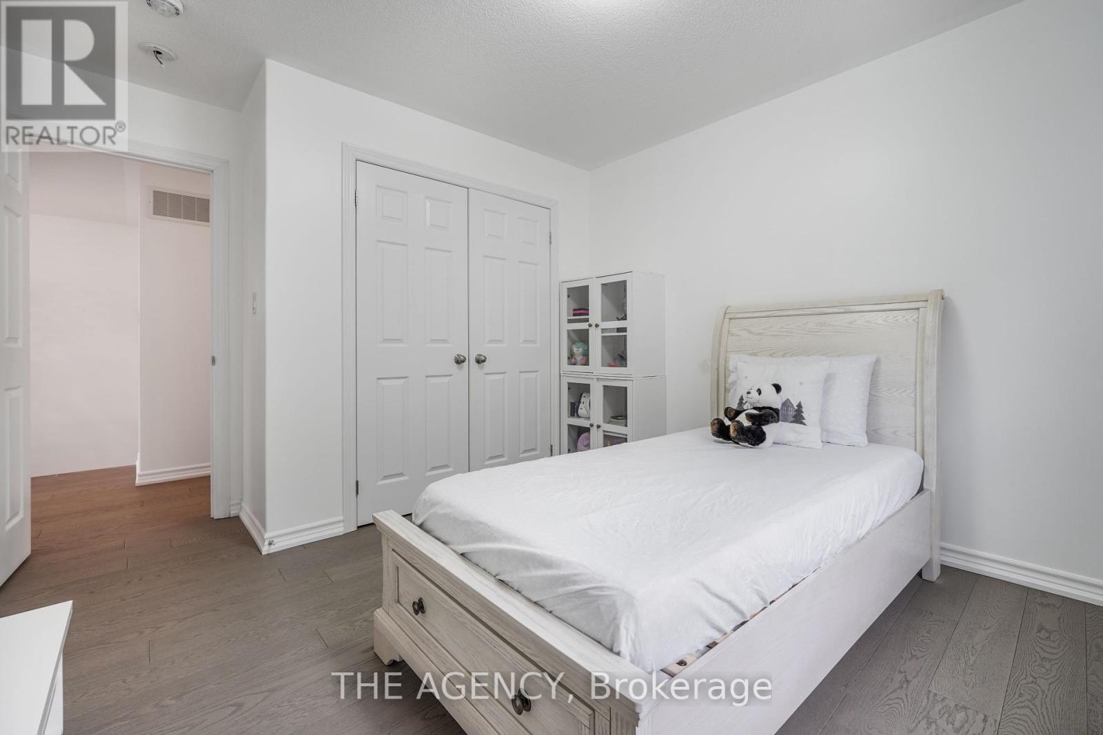 Photo 10 of 10 Moses Crescent, Clarington ON