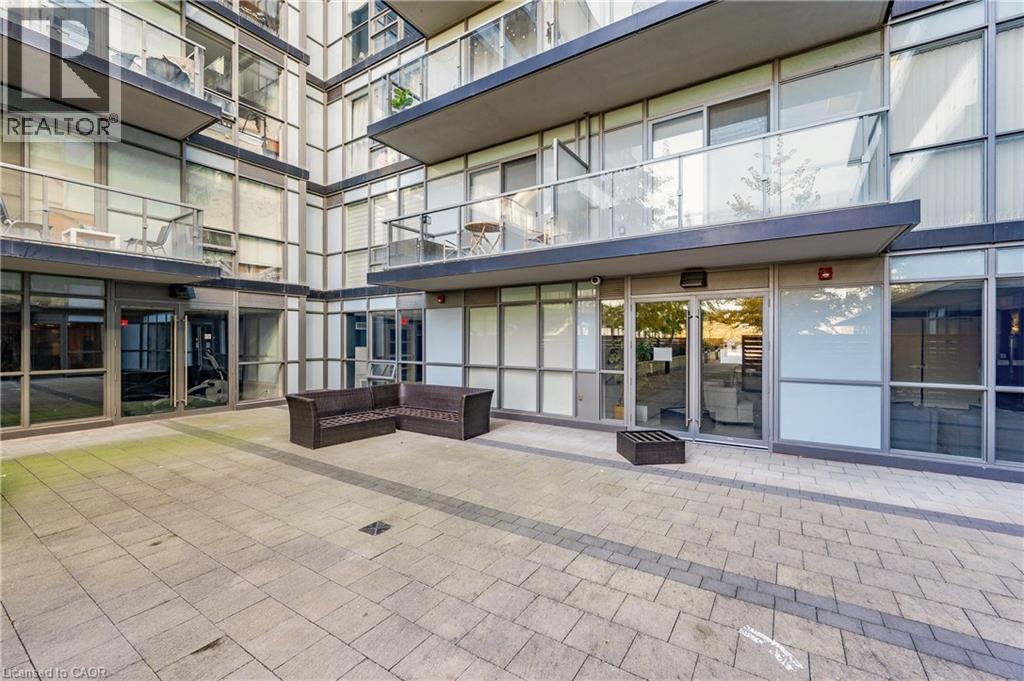 Photo 2 of 15 James Finlay Way Unit 917, Toronto ON