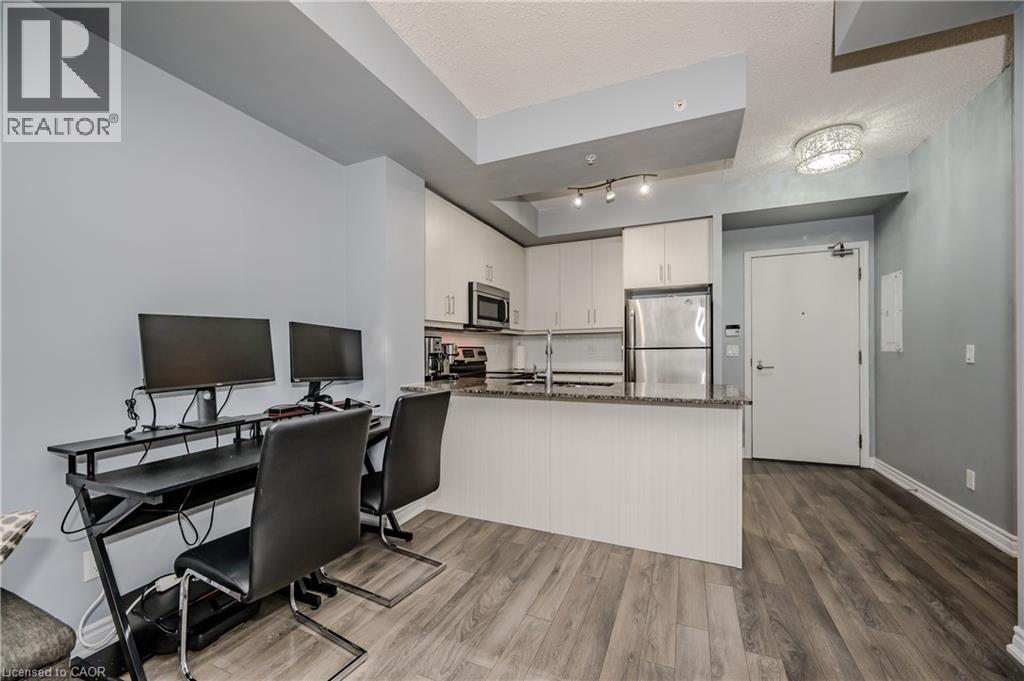 Photo 6 of 15 James Finlay Way Unit 917, Toronto ON