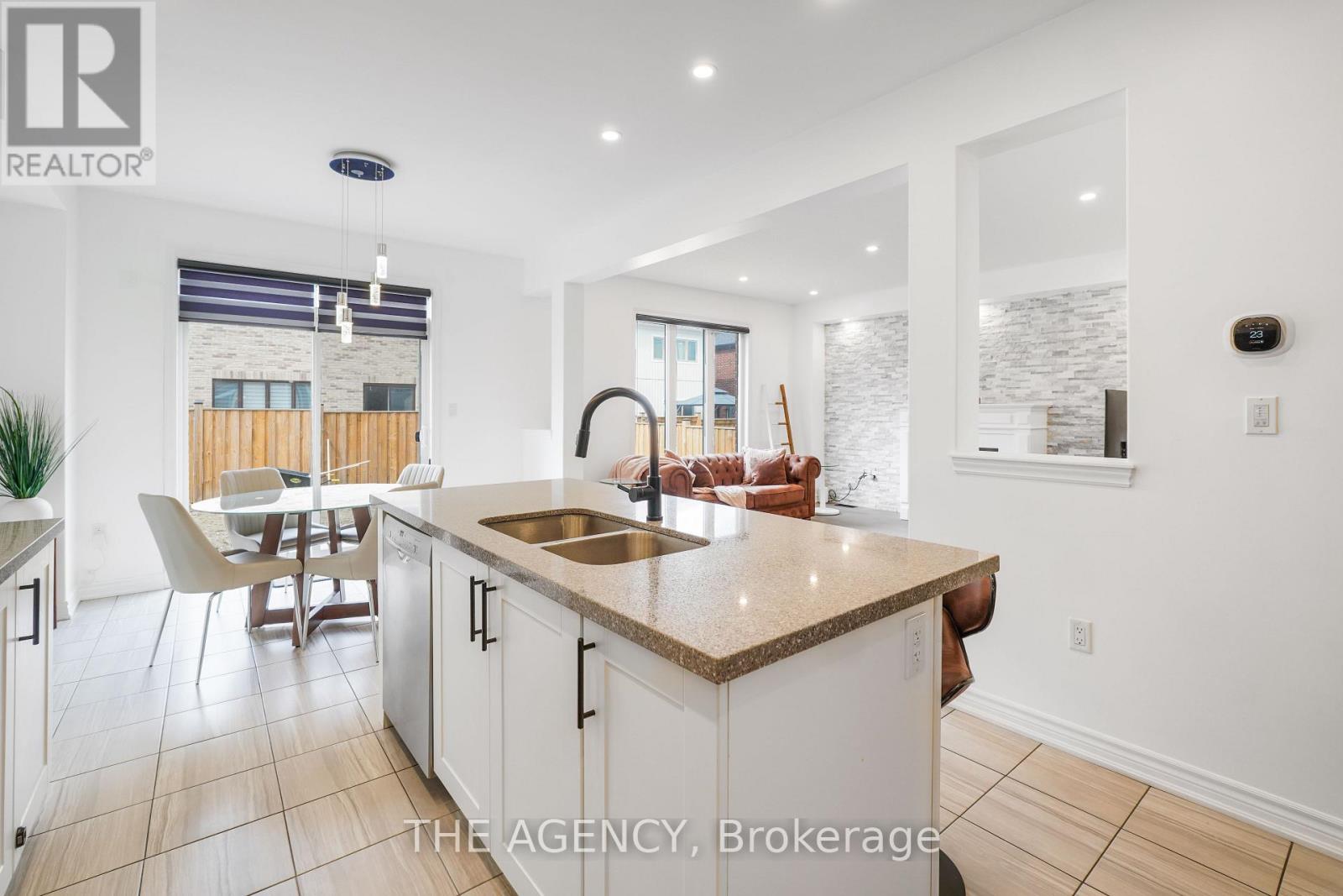 Photo 31 of 10 Moses Crescent, Clarington ON