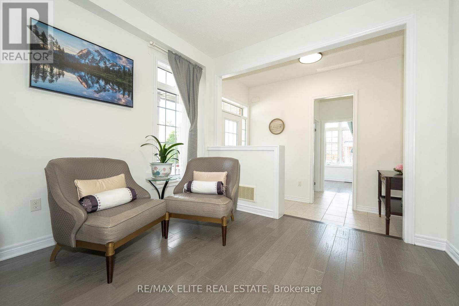 Photo 6 of 32 Titan Trail, Markham ON