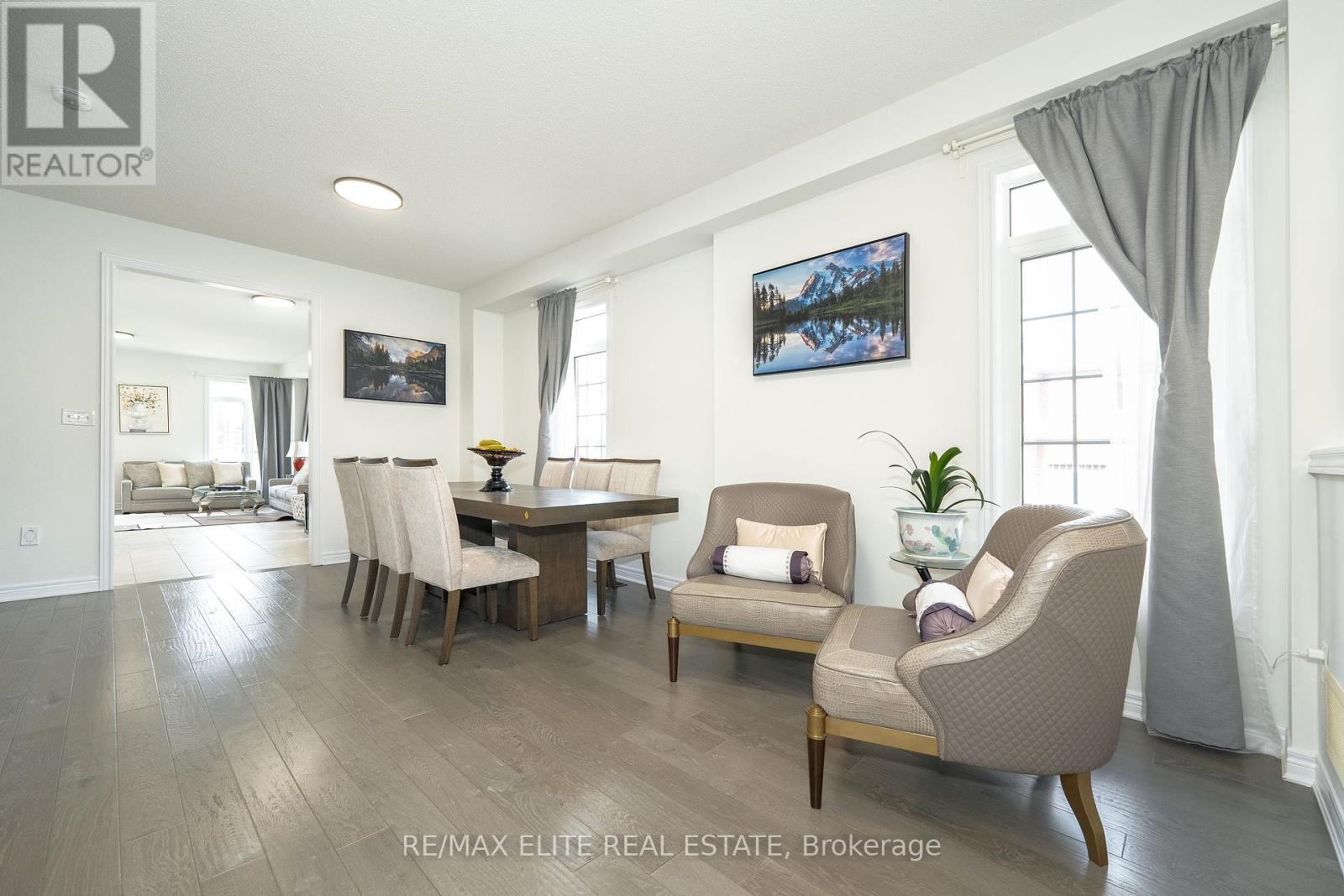 Photo 5 of 32 Titan Trail, Markham ON