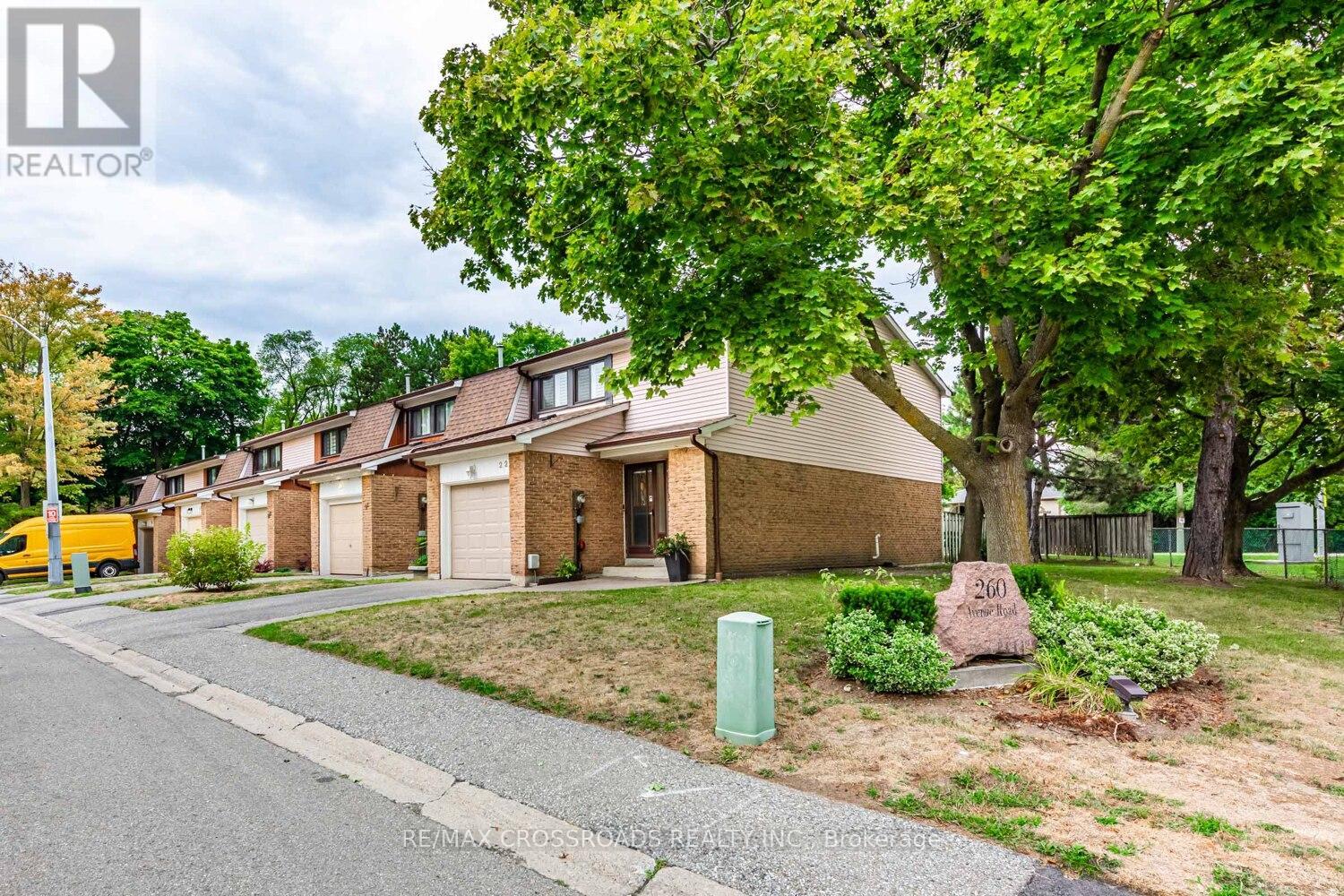 Photo 23 of 22 260 Avenue Road, Richmond Hill ON