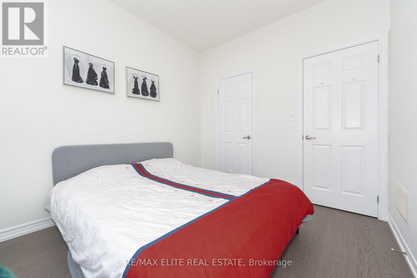 Photo 31 of 32 Titan Trail, Markham ON
