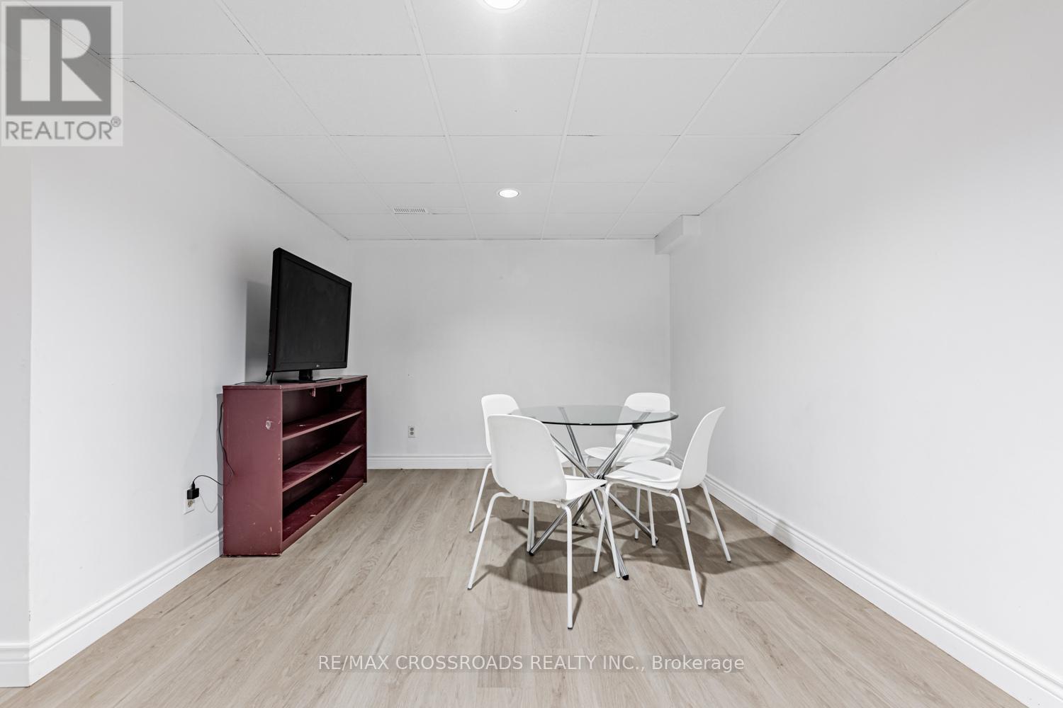 Photo 30 of 22 260 Avenue Road, Richmond Hill ON