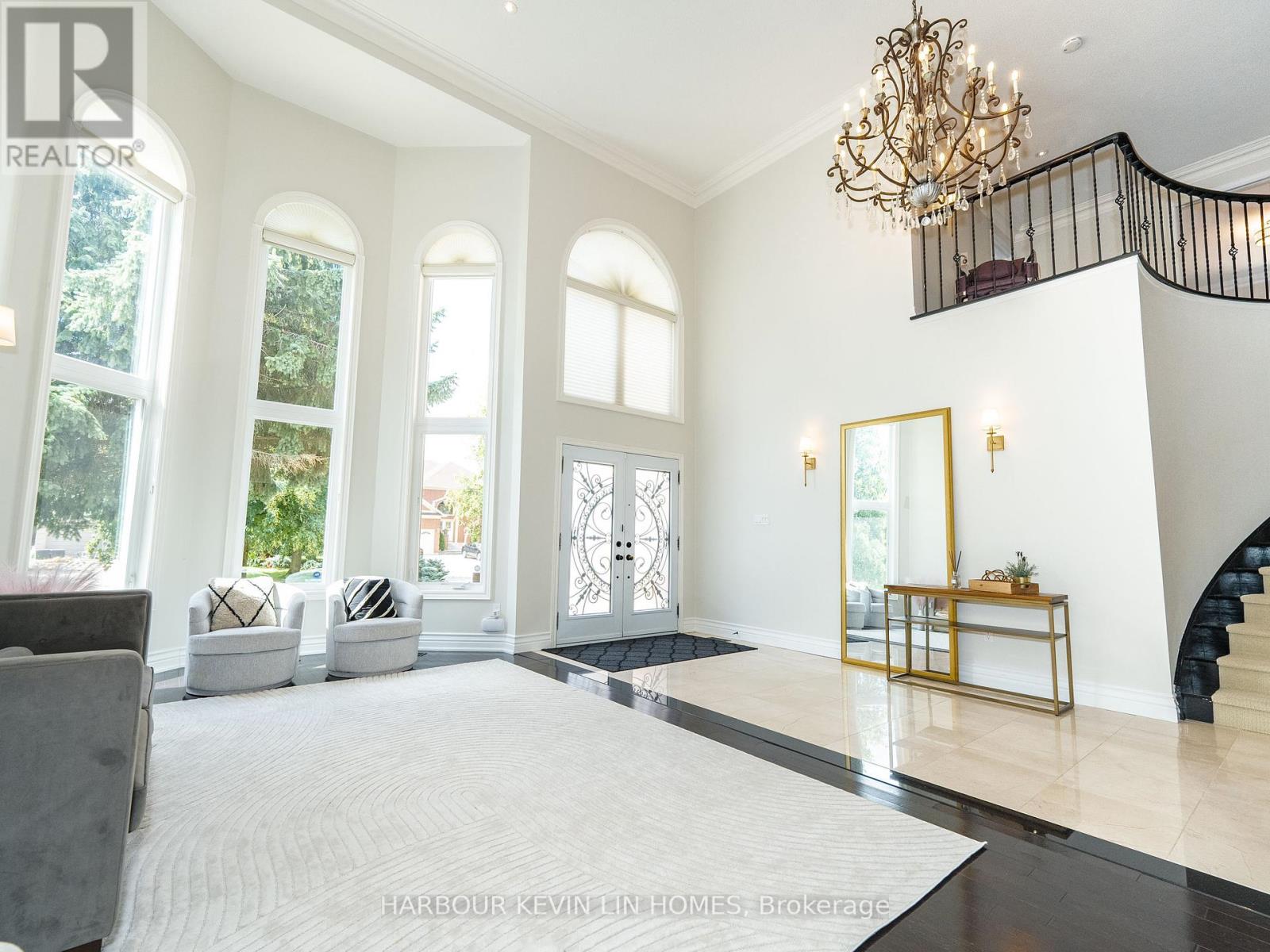 Photo 16 of 9 Dalewood Drive, Richmond Hill ON