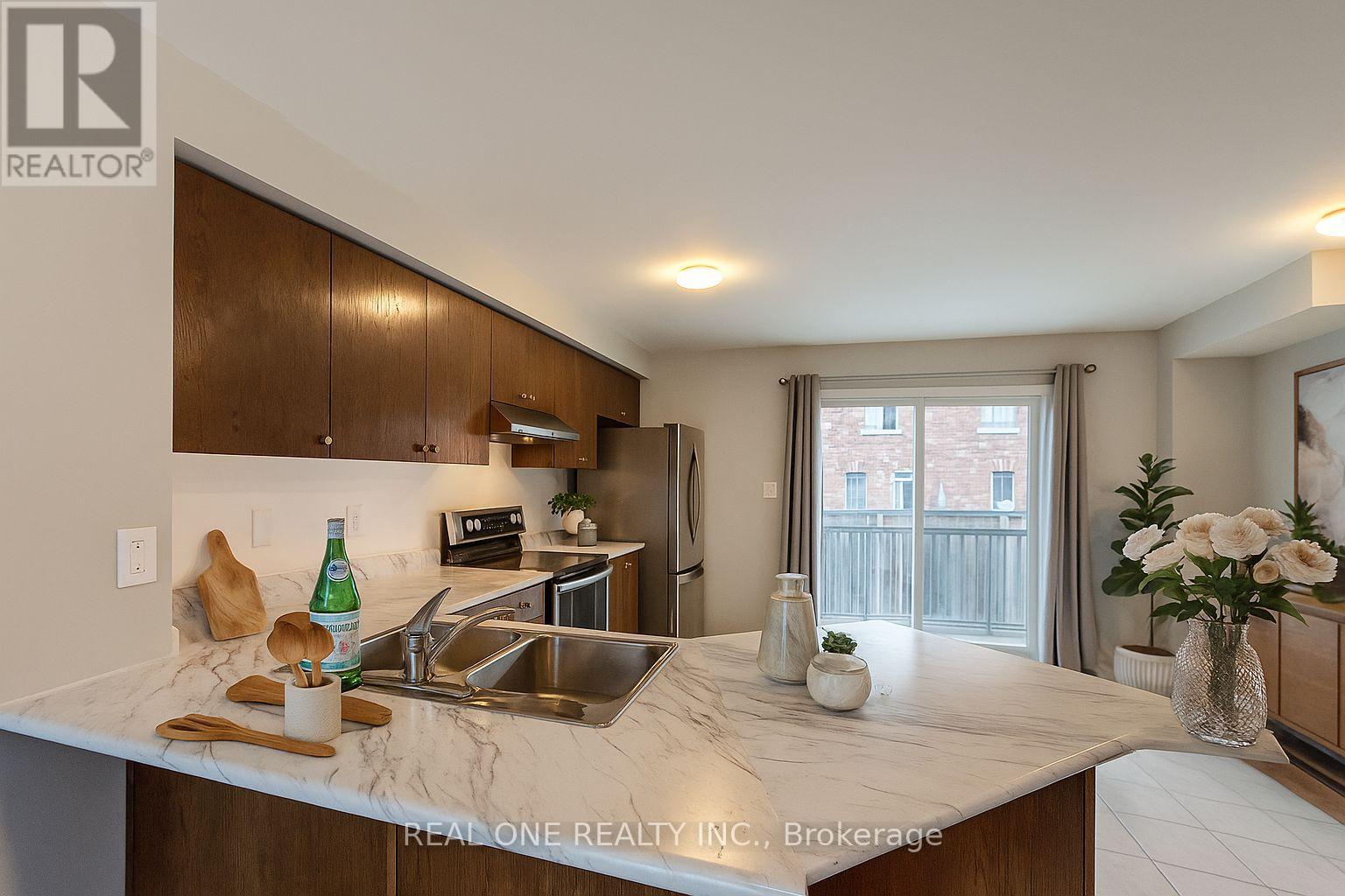 Photo 24 of 15 Adam Oates Heights, Toronto ON