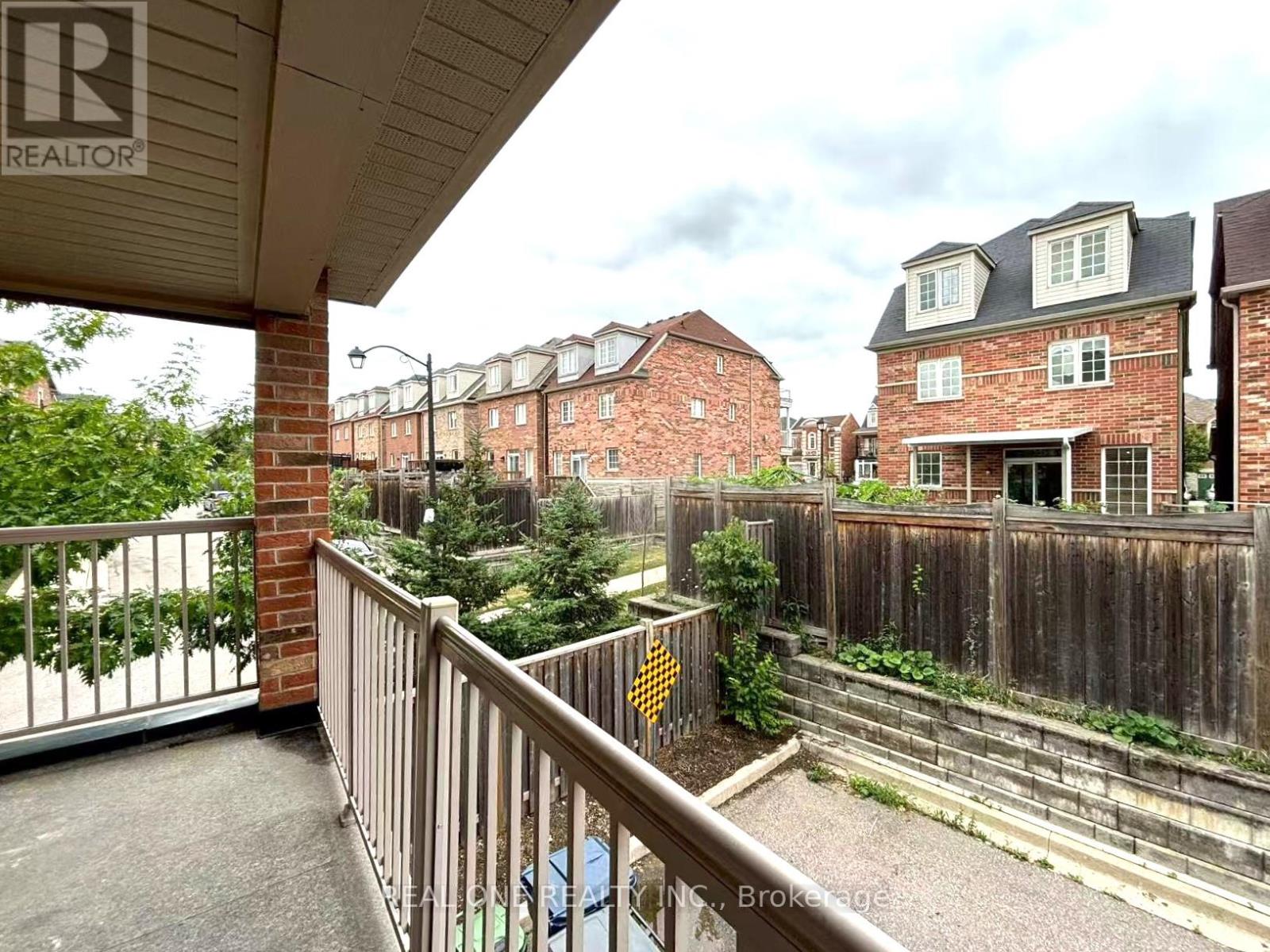 Photo 17 of 15 Adam Oates Heights, Toronto ON