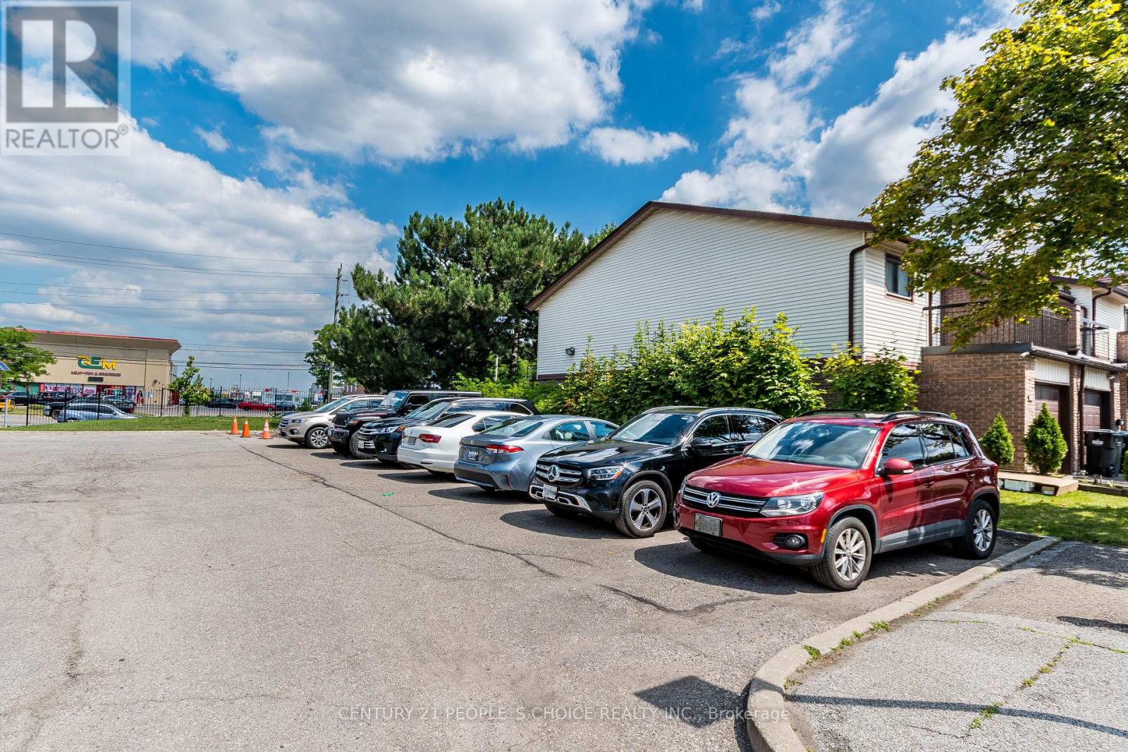 Photo 19 of 31 31 Mccallum Court N, Brampton ON