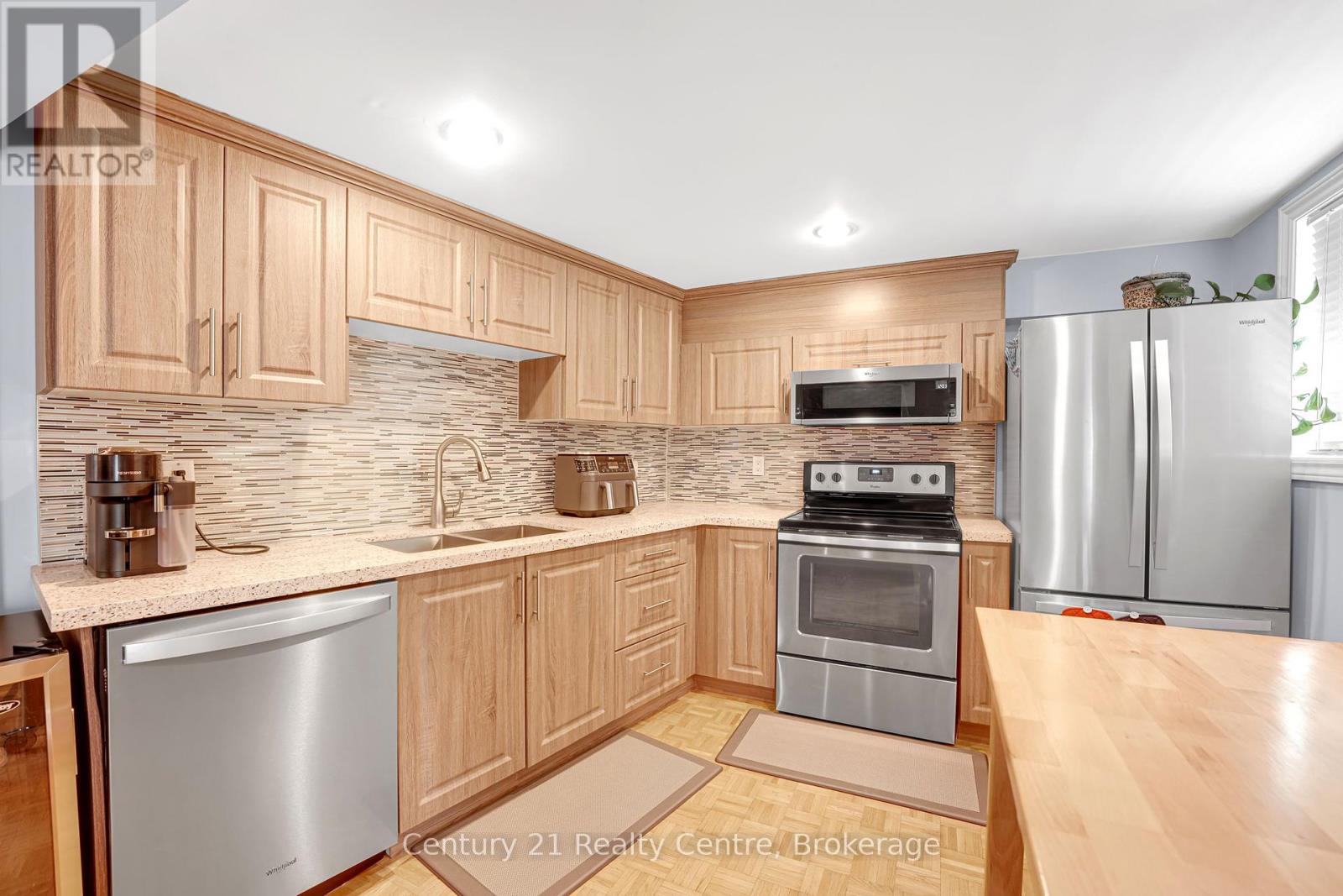 Photo 42 of 3233 Monica Drive, Mississauga ON