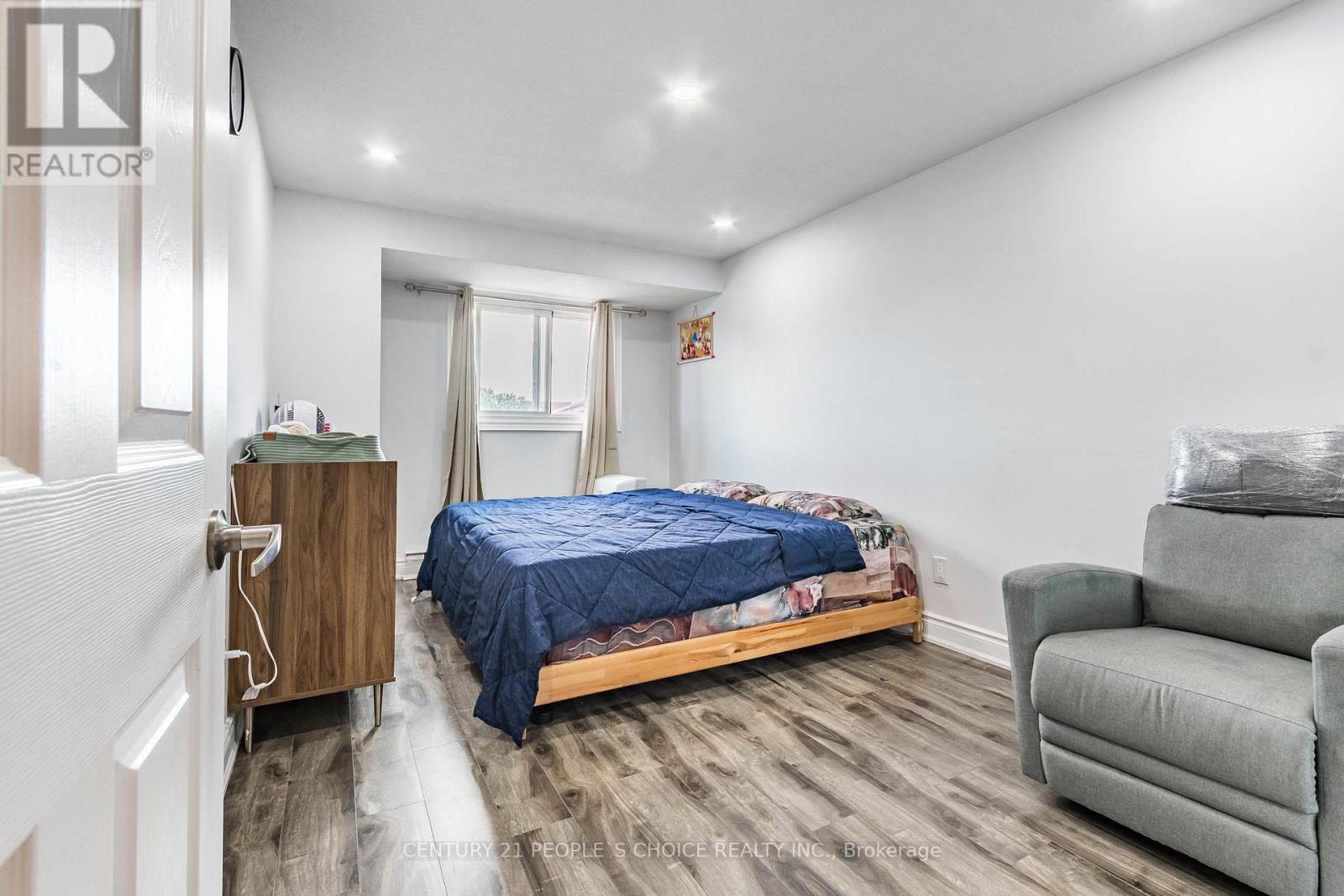 Photo 33 of 31 31 Mccallum Court N, Brampton ON