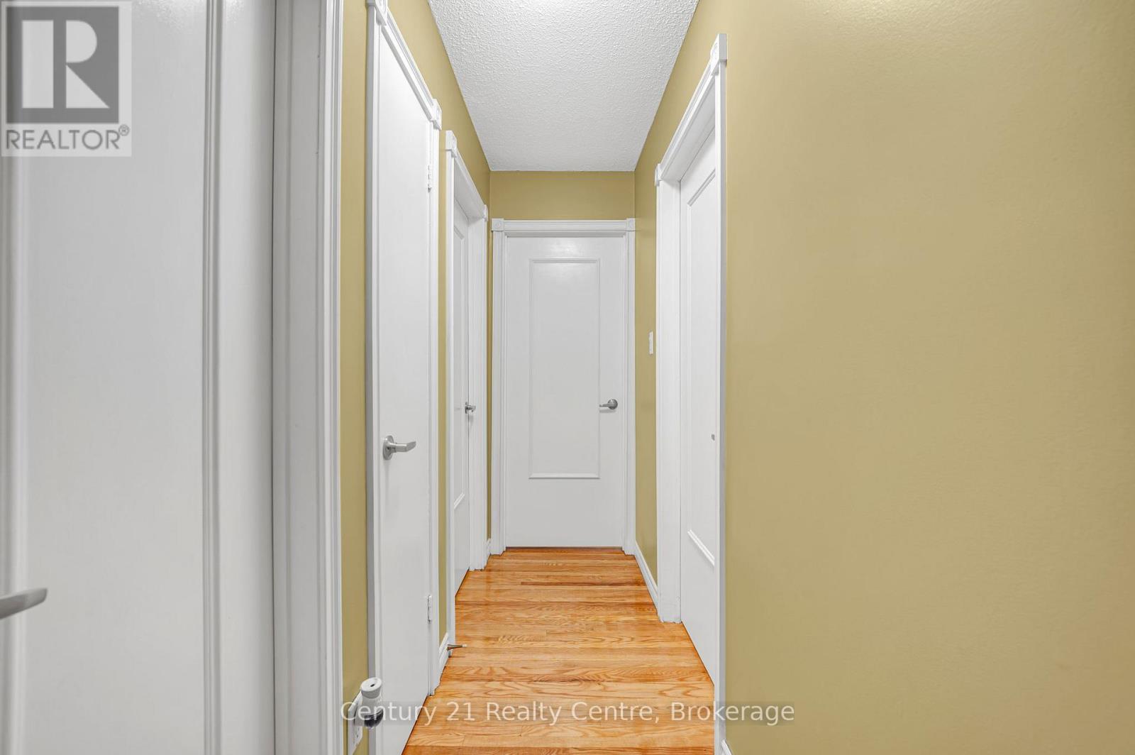 Photo 6 of 3233 Monica Drive, Mississauga ON
