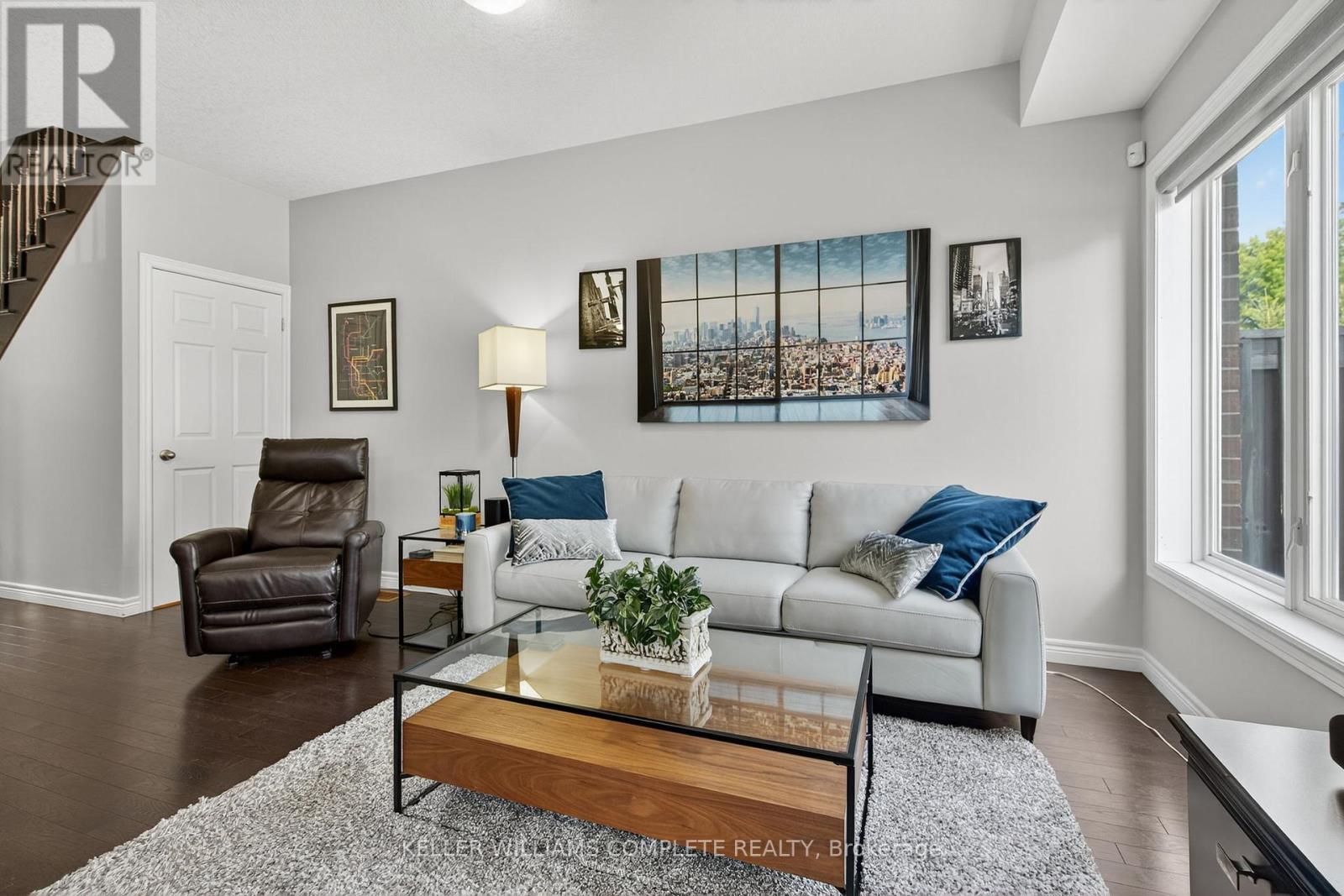 Photo 10 of 3 21 Atessa Drive, Hamilton ON