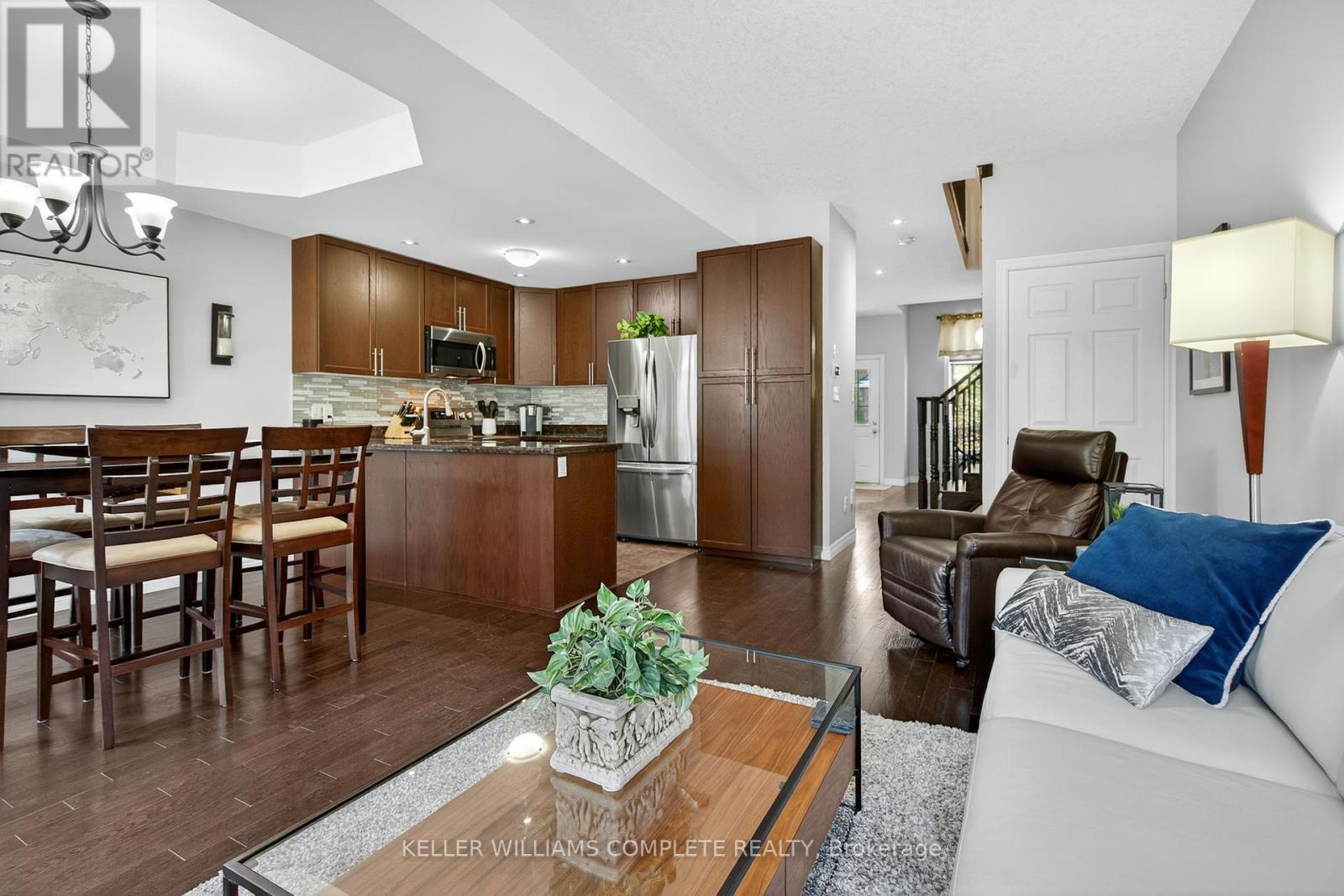 Photo 11 of 3 21 Atessa Drive, Hamilton ON