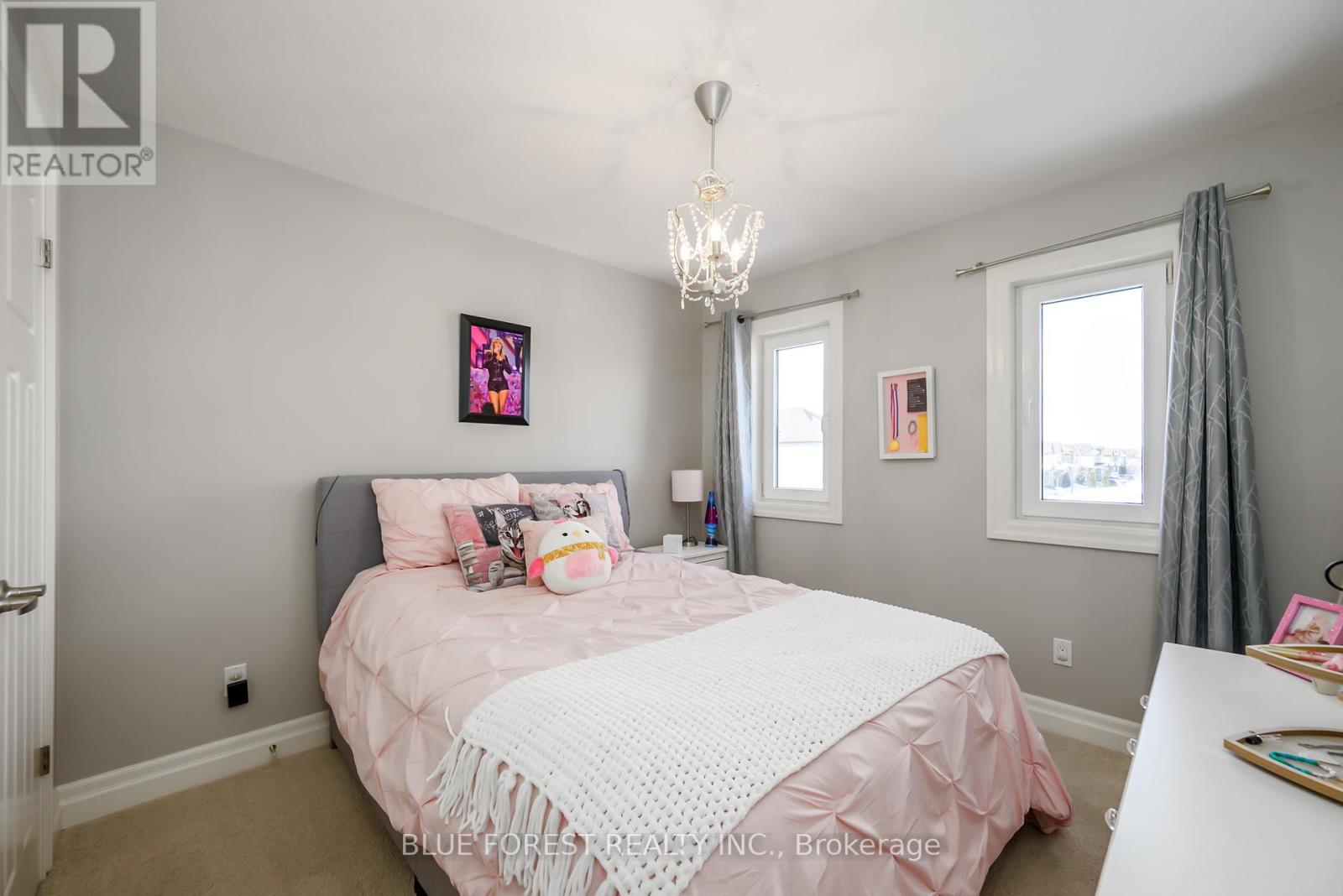 Photo 10 of 1835 Cedarpark Drive, London North ON