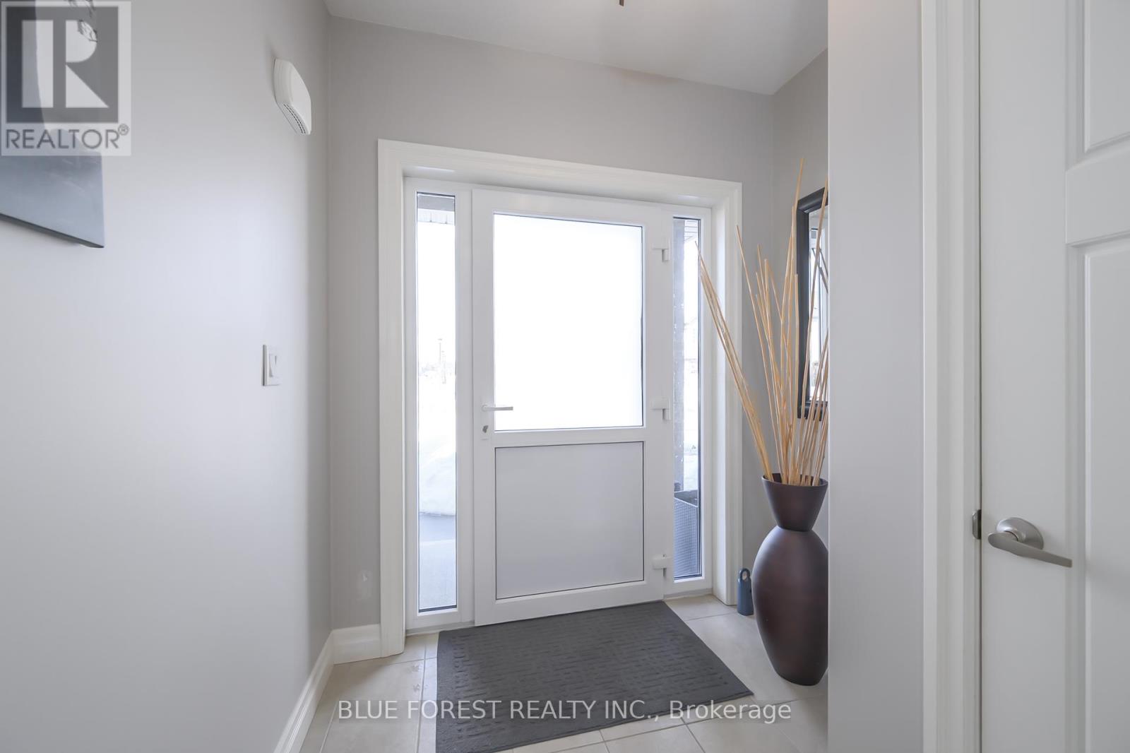 Photo 6 of 1835 Cedarpark Drive, London North ON